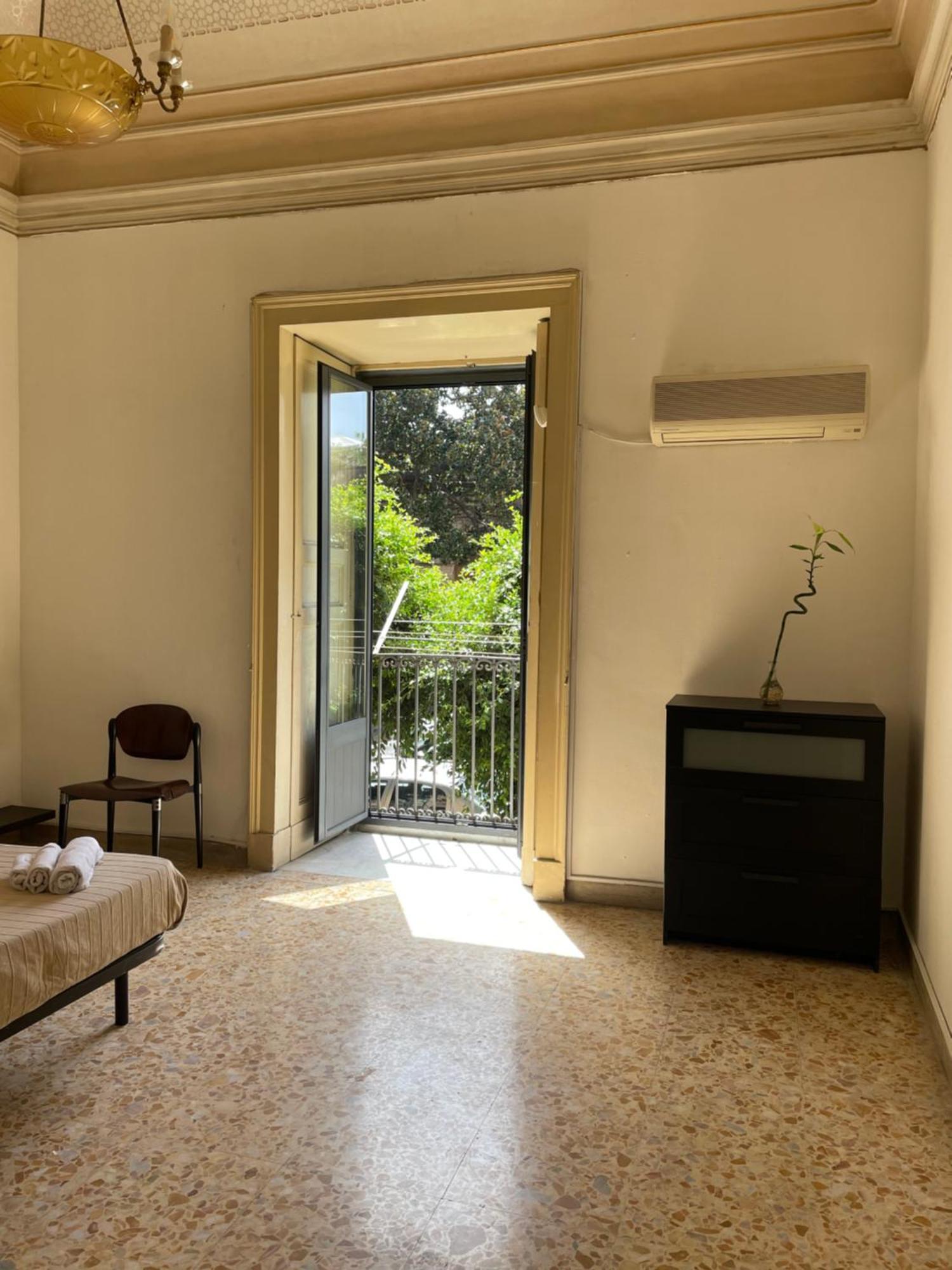 Bed And Books Bed and Breakfast Catánia Buitenkant foto