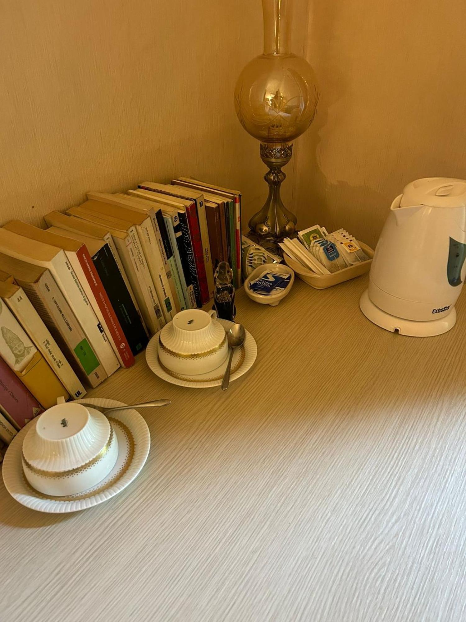Bed And Books Bed and Breakfast Catánia Buitenkant foto