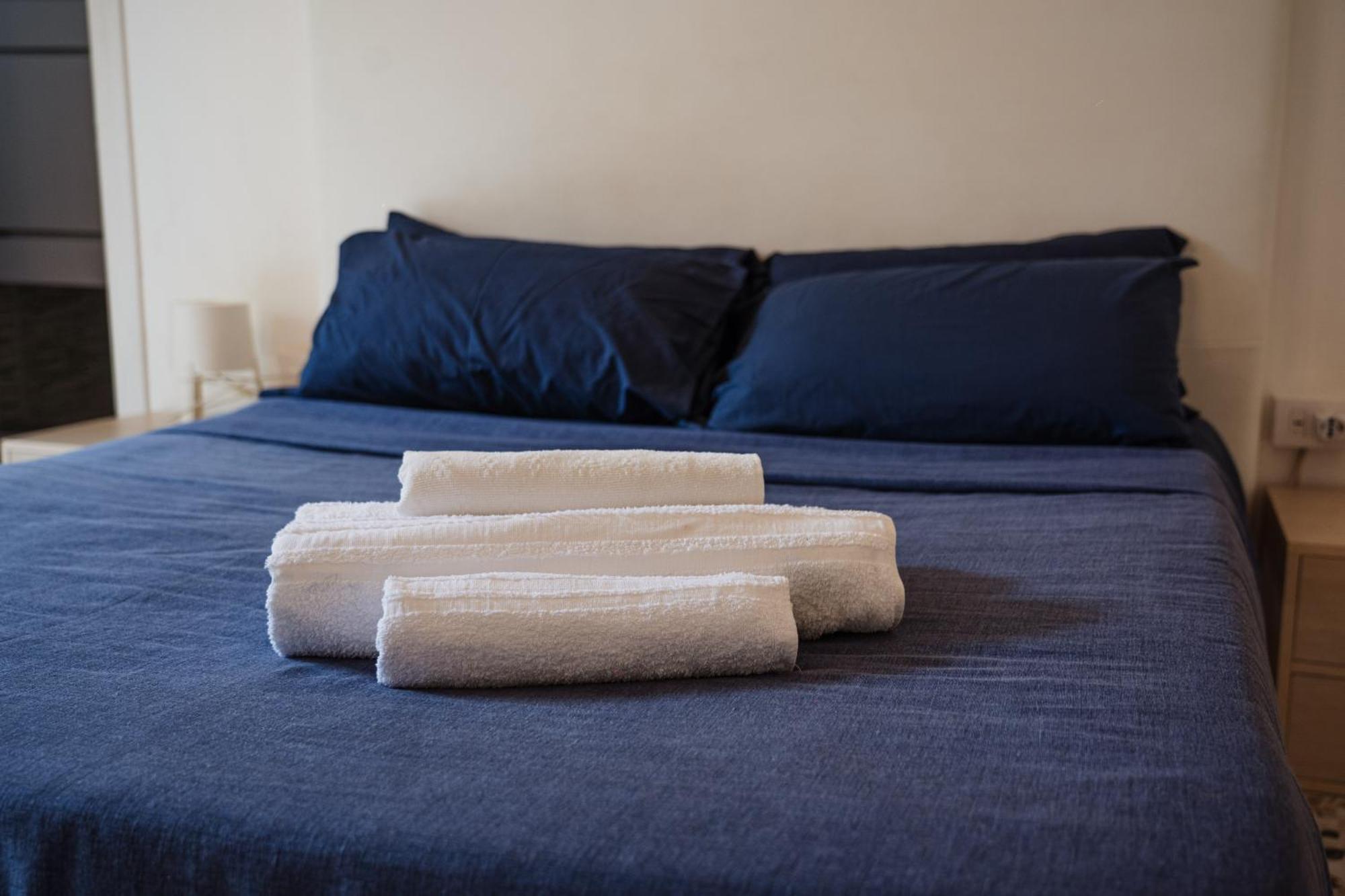 Bed And Books Bed and Breakfast Catánia Buitenkant foto